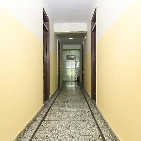 Oyo 28126 Charanpahari Hotel Új-Delhi Kültér fotó